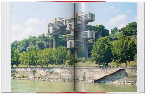 CCCP. Cosmic Communist Constructions Photographed (Bibliotheca Universalis) (Multilingual, German and French Edition) - фото 2
