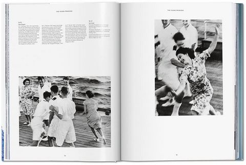 Her Majesty. A Photographic History 1926 - Today (Extra Large, Multilingual Edition) - фото 3