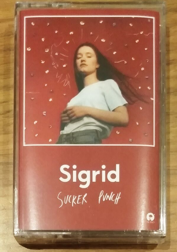 
Sigrid (9) – Sucker Punch (Cassette)