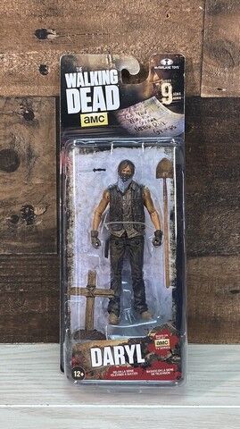 Фірмова фігурка McFarlane The Walking Dead Daryl Dixon Action Figure Series 9 Shovel Cross New Біла в упаковці - фото 1