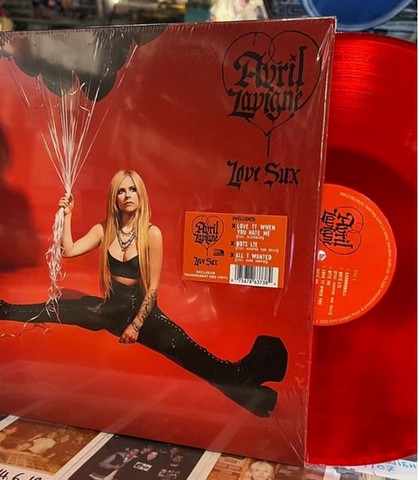 Avril Lavigne – Love Sux (Red Translucent Vinyl) - фото 4