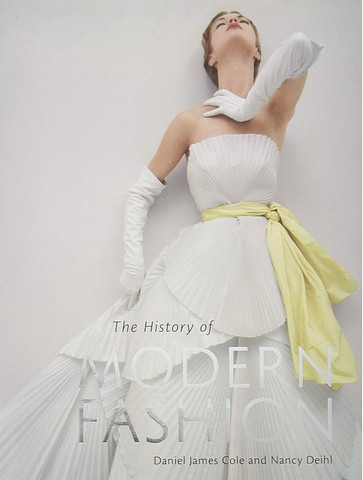 The History of Modern Fashion