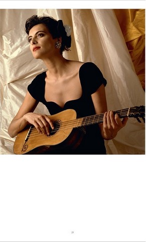 Chanel: The Karl Lagerfeld Campaigns - фото 10